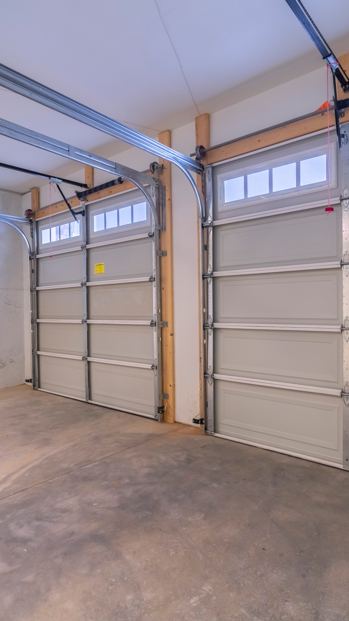 Nova garažna vrata so se lepo podala k hiši